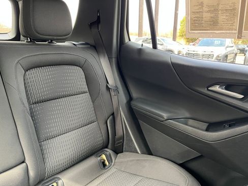 Used 2025 Chevrolet Equinox LT image 37