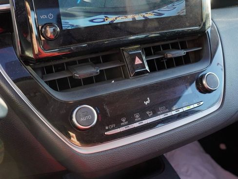 Used 2023 Toyota Corolla LE image 13