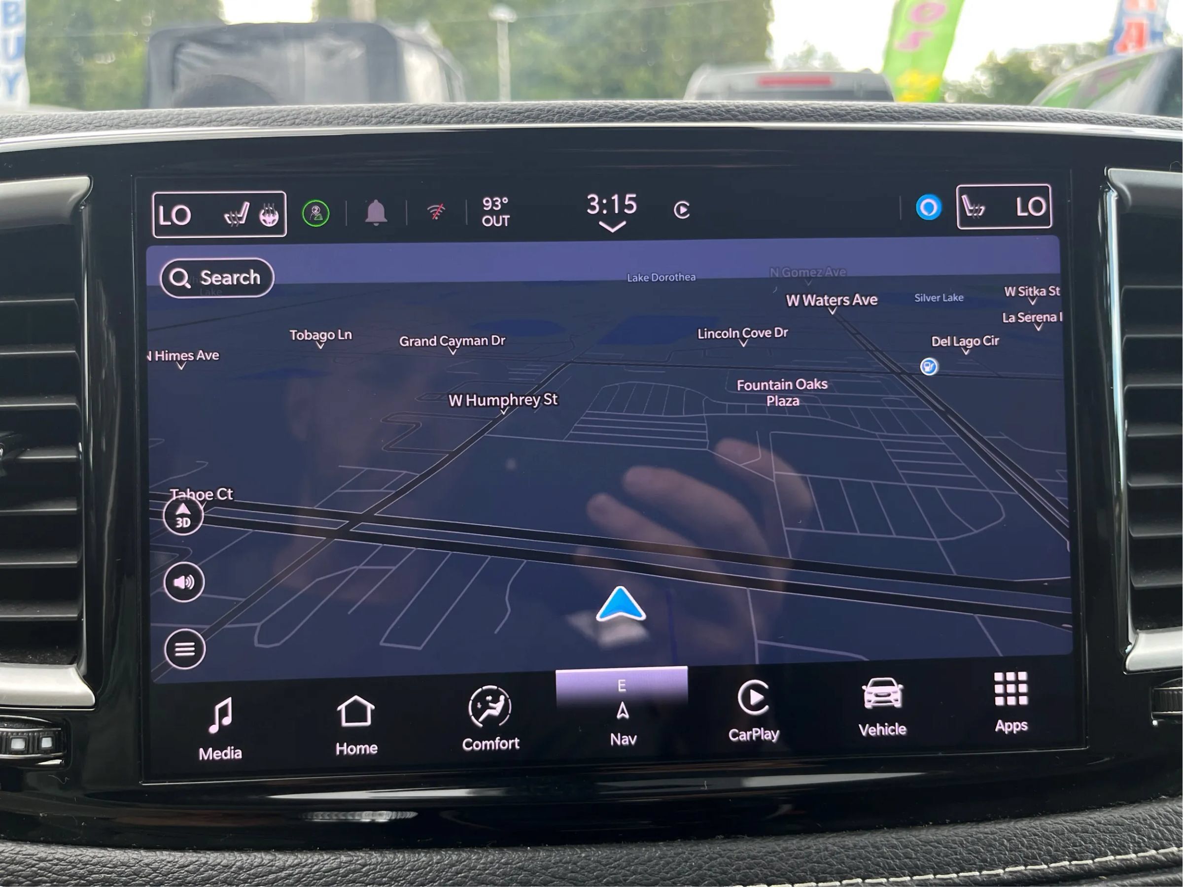 Used 2024 Chrysler Pacifica Limited FWD image 28