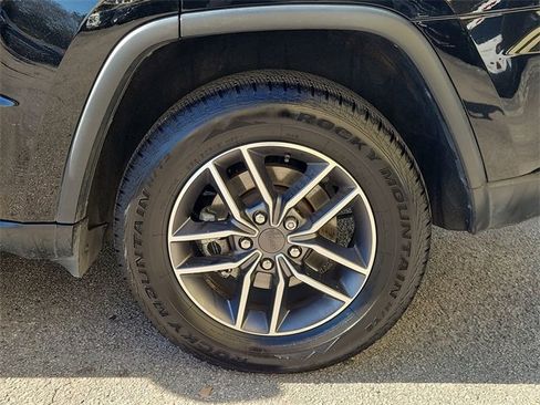 Used 2021 Jeep Grand Cherokee Limited image 33