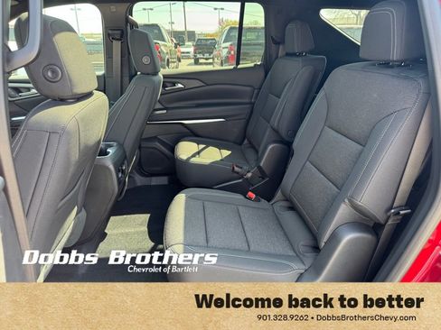 New 2026 Chevrolet Traverse LT w/ Sun and Wheel Package FWD image 29