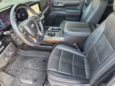 Used 2024 Chevrolet Silverado 1500 High Country image 4