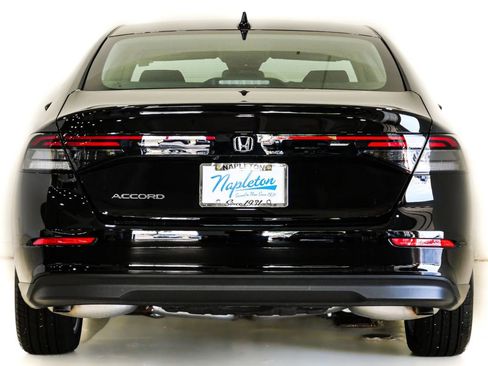 Used 2025 Honda Accord LX image 7