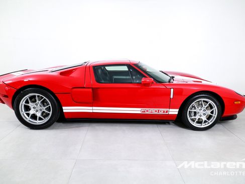 Used 2005 Ford GT image 9