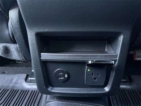 Certified 2022 Ford Edge SEL w/ Convenience Package image 25