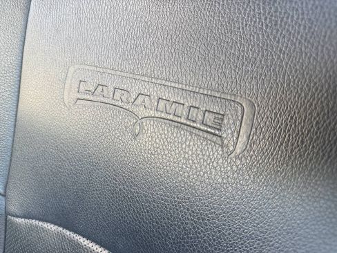Used 2017 RAM 1500 Laramie AWD/4WD image 26