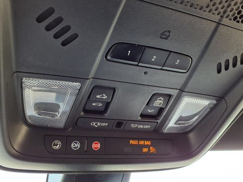 Used 2020 Cadillac XT5 Premium Luxury FWD image 22