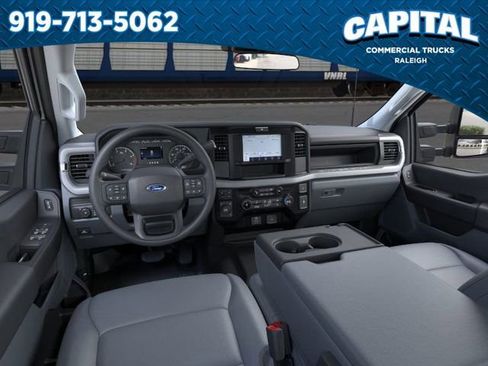 New 2026 Ford F550 4x4 Crew Cab image 9