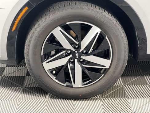Used 2022 Kia Sorento EX w/ Panoramic Sunroof Package FWD image 12