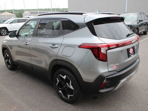 Used 2025 Kia Seltos S AWD/4WD image 27
