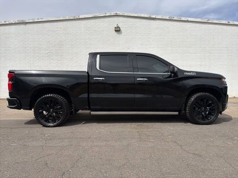 Used 2022 Chevrolet Silverado 1500 High Country image 1