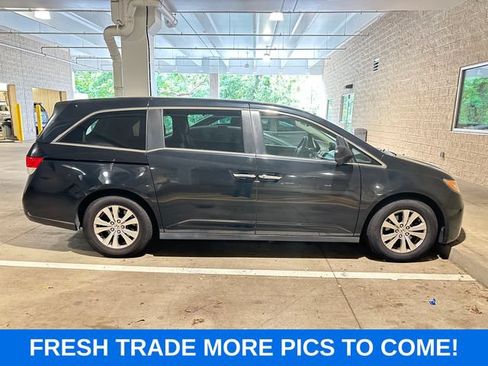 Used 2016 Honda Odyssey SE image 1