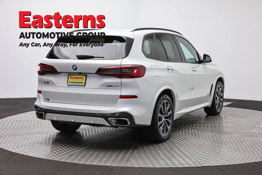 Used 2023 BMW X5 xDrive40i w/ M Sport Package AWD/4WD image 6