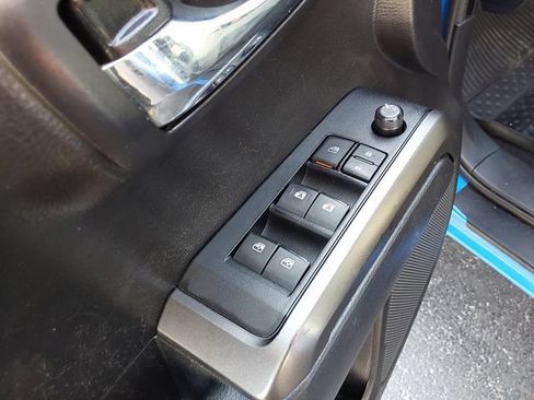 Used 2021 Toyota Tacoma TRD Sport AWD/4WD image 17