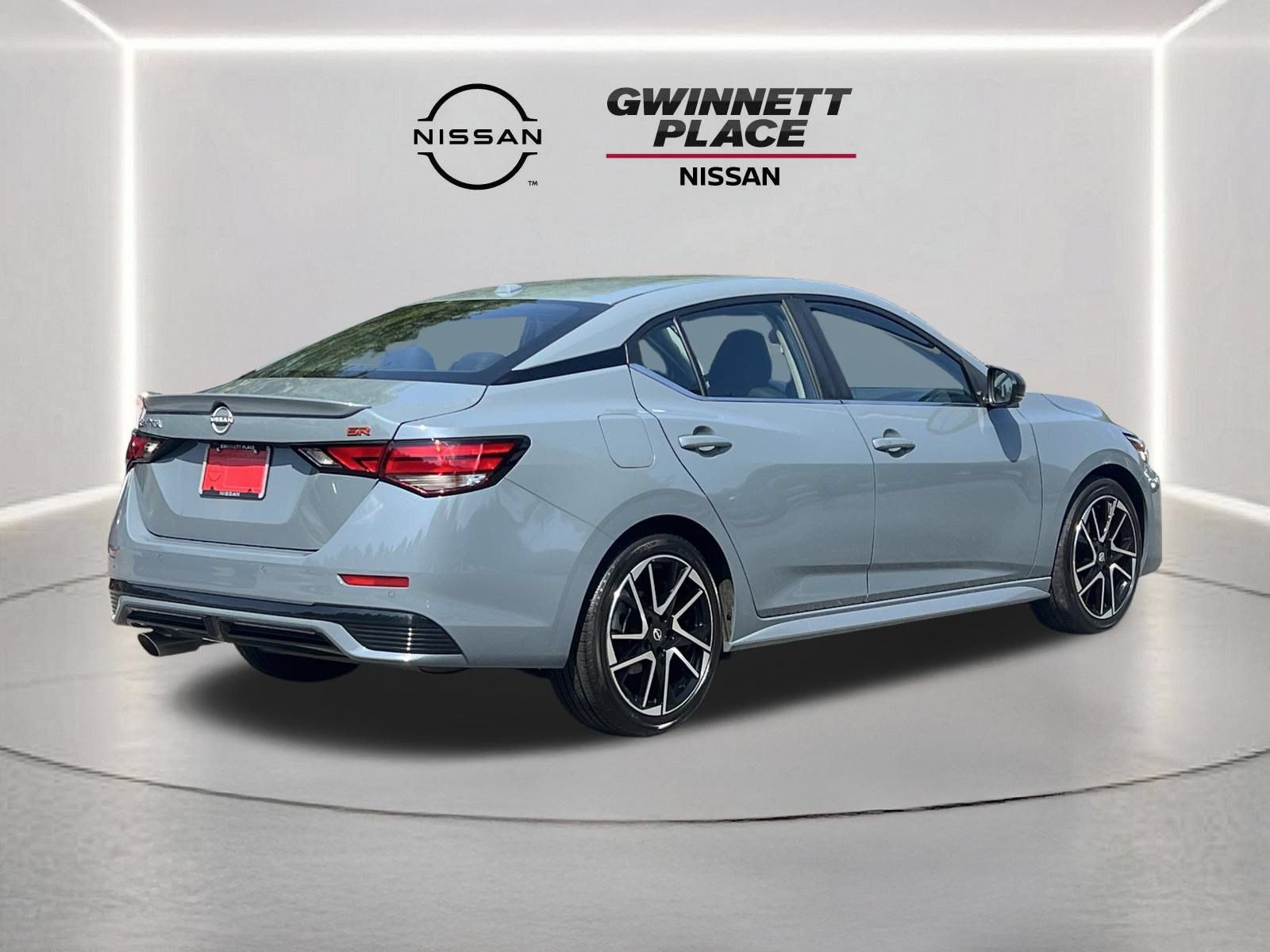 Used 2025 Nissan Sentra SR FWD image 25