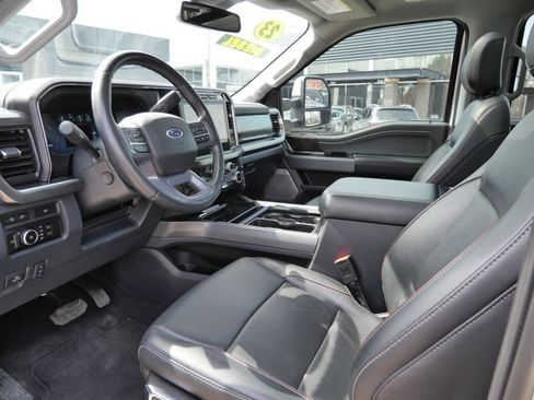 Used 2023 Ford F250 Lariat w/ Lariat Ultimate Package AWD/4WD image 36