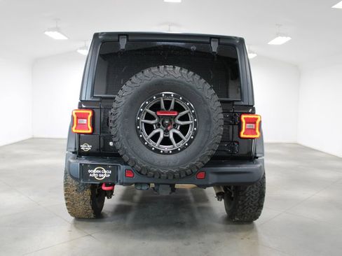 Used 2018 Jeep Wrangler Unlimited Rubicon w/ Steel Bumper Group AWD/4WD image 8