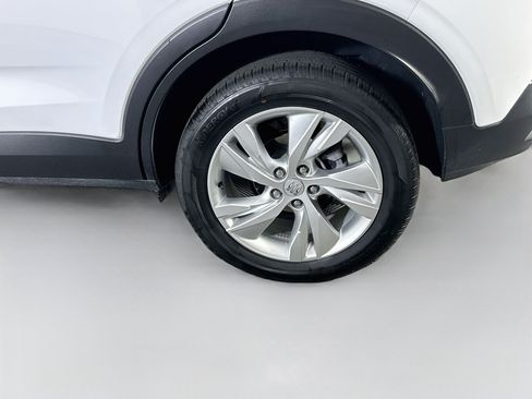 Used 2025 Buick Encore GX Preferred FWD image 11