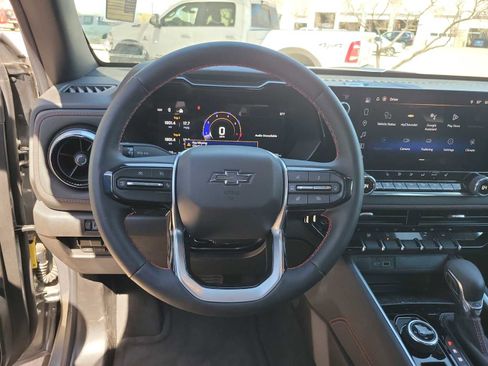 Used 2026 Chevrolet Colorado Z71 w/ Technology Package image 11