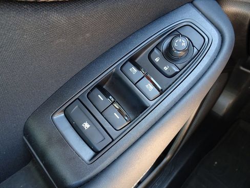 Used 2024 Subaru Outback AWD/4WD image 22