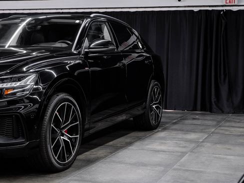 Used 2023 Audi Q8 Prestige image 8