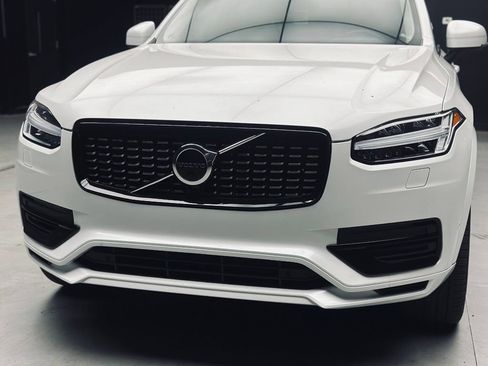 Used 2023 Volvo XC90 T8 Plus w/ Protection Package Premier AWD/4WD image 14