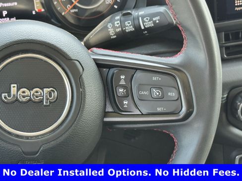 Used 2024 Jeep Wrangler Unlimited Rubicon AWD/4WD image 14