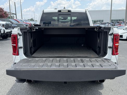 Used 2025 RAM 1500 Limited AWD/4WD image 33