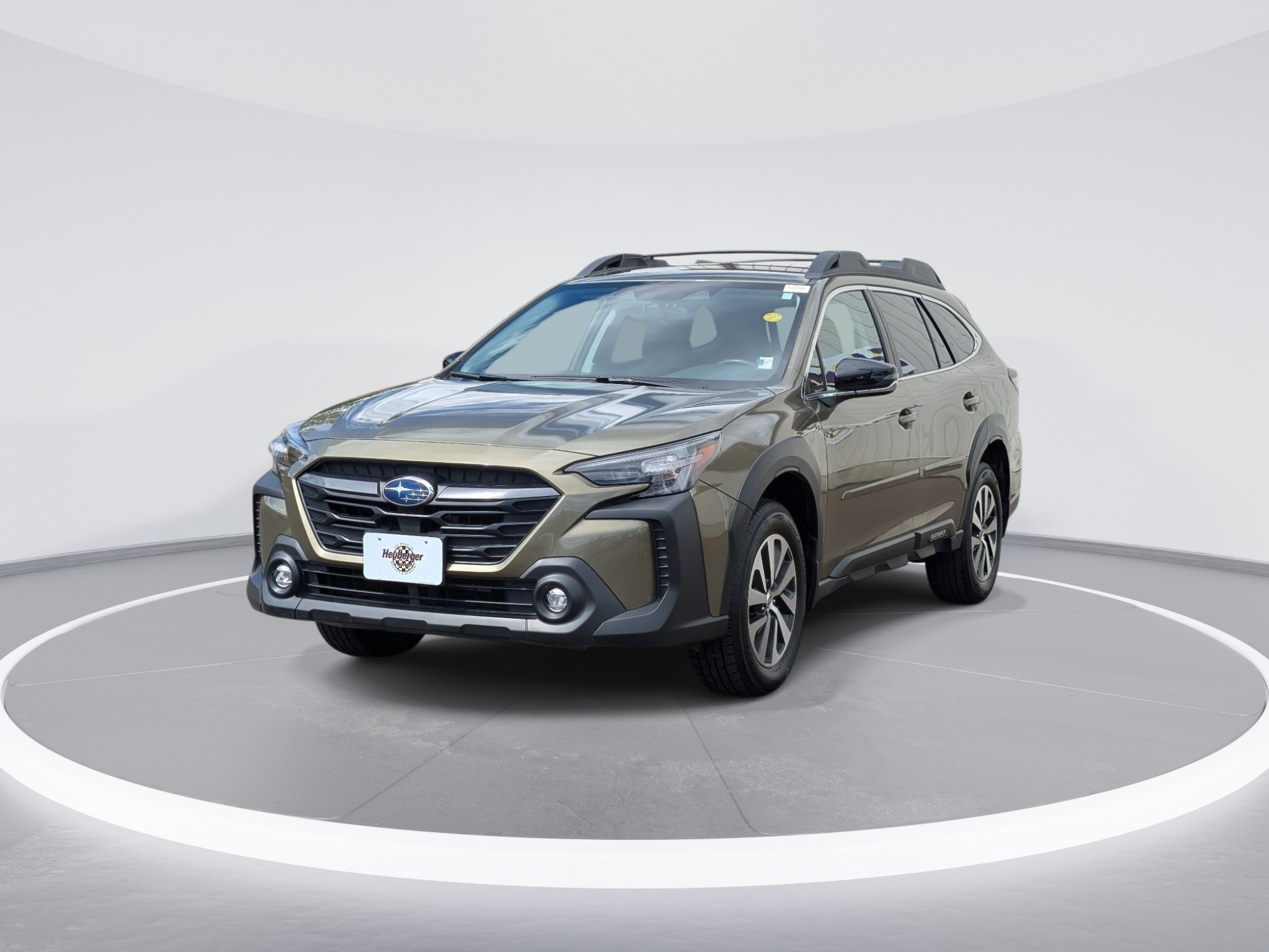 Used 2025 Subaru Outback Premium AWD/4WD image 3