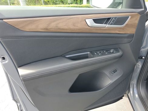 New 2026 Volkswagen Atlas SE image 19