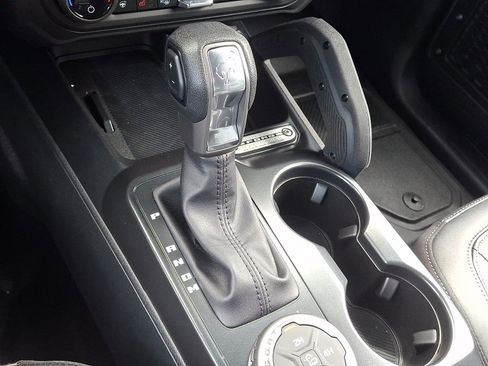 New 2026 Ford Bronco Badlands image 13