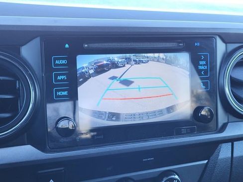 Used 2019 Toyota Tacoma TRD Off-Road image 14