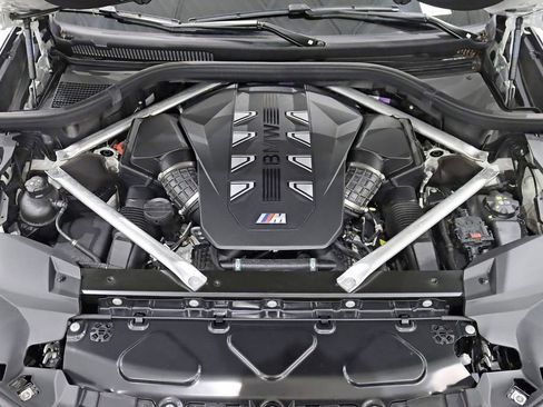 Used 2025 BMW X7 M60i AWD/4WD image 47