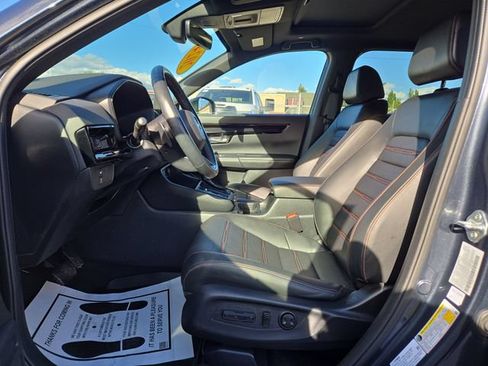 Used 2024 Honda CR-V Sport Touring image 3
