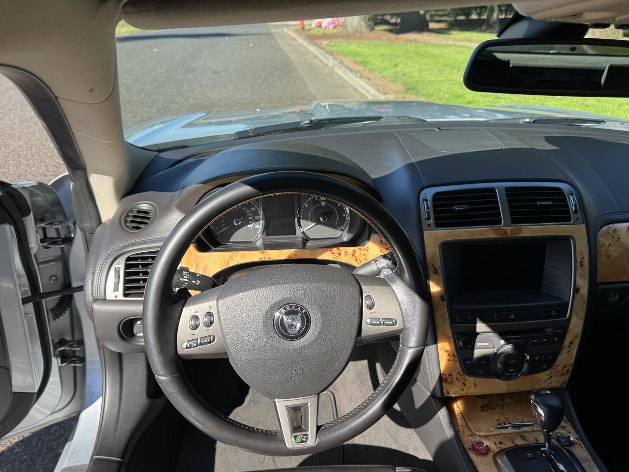 Used 2007 Jaguar XKR R RWD image 25