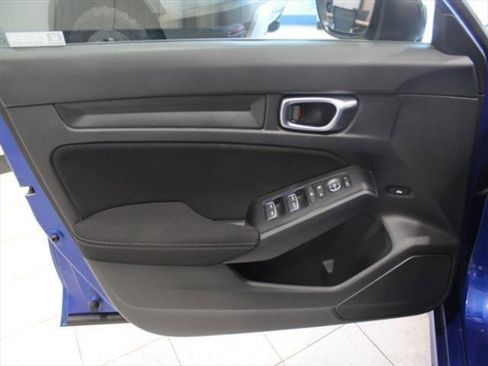 Used 2023 Honda Civic Sport image 14