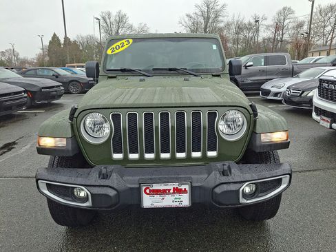 Used 2023 Jeep Wrangler Unlimited Sahara w/ Cold Weather Group AWD/4WD image 8