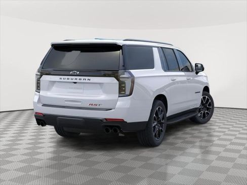 New 2026 Chevrolet Suburban RST image 4
