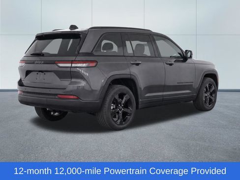 Used 2025 Jeep Grand Cherokee Altitude AWD/4WD image 4