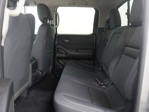 Used 2023 Nissan Frontier SV w/ SV Convenience Package image 15