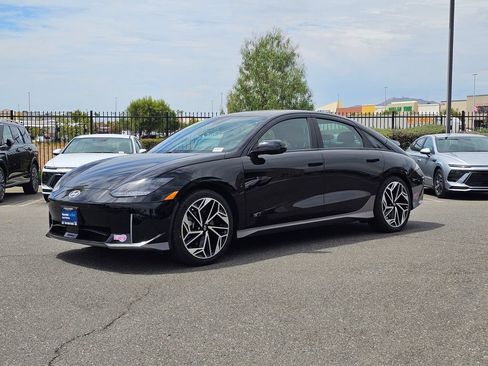 Certified 2023 Hyundai Ioniq 6 SEL w/ Cargo Package RWD image 4