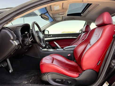 Used 2011 INFINITI G37 IPL RWD image 17