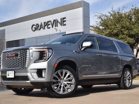Used 2023 GMC Yukon XL Denali w/ Denali Reserve Package image 2
