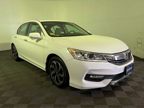 Used 2017 Honda Accord EX-L image 1
