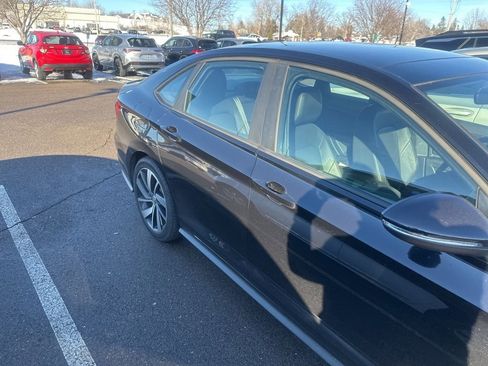 Used 2019 Volkswagen Jetta GLI Autobahn image 7