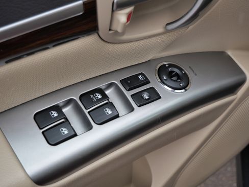 Used 2011 Hyundai Santa Fe GLS image 19