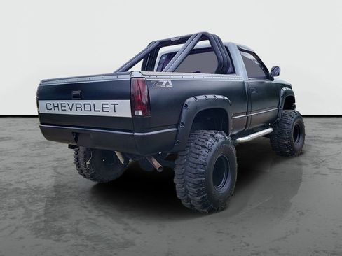 Used 1988 Chevrolet Silverado 1500 4x4 Regular Cab image 2