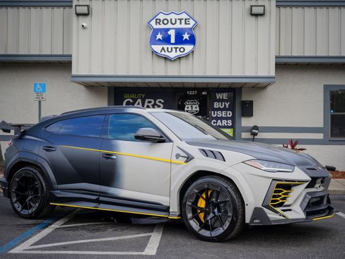 Used 2021 Lamborghini Urus S image 4
