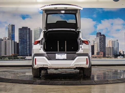 Certified 2024 BMW X2 xDrive28i w/ Premium Package image 12