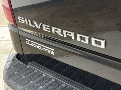 Used 2019 Chevrolet Silverado 1500 High Country w/ Technology Package AWD/4WD image 27